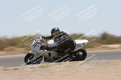 media/Apr-20-2025-CVMA (Sun) [[39090e8767]]/Race 9-Formula LW Twins Shootout/